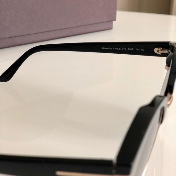 Tom Ford Sunglasses NWT - Picture 2 of 7